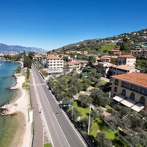 Garden 2*, Torri Del Benaco Italia